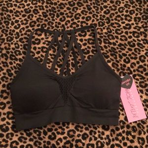 NWT BETSEY JOHNSON PERFORMANCE TOP